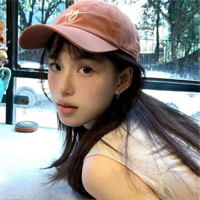 两个营业员 封面